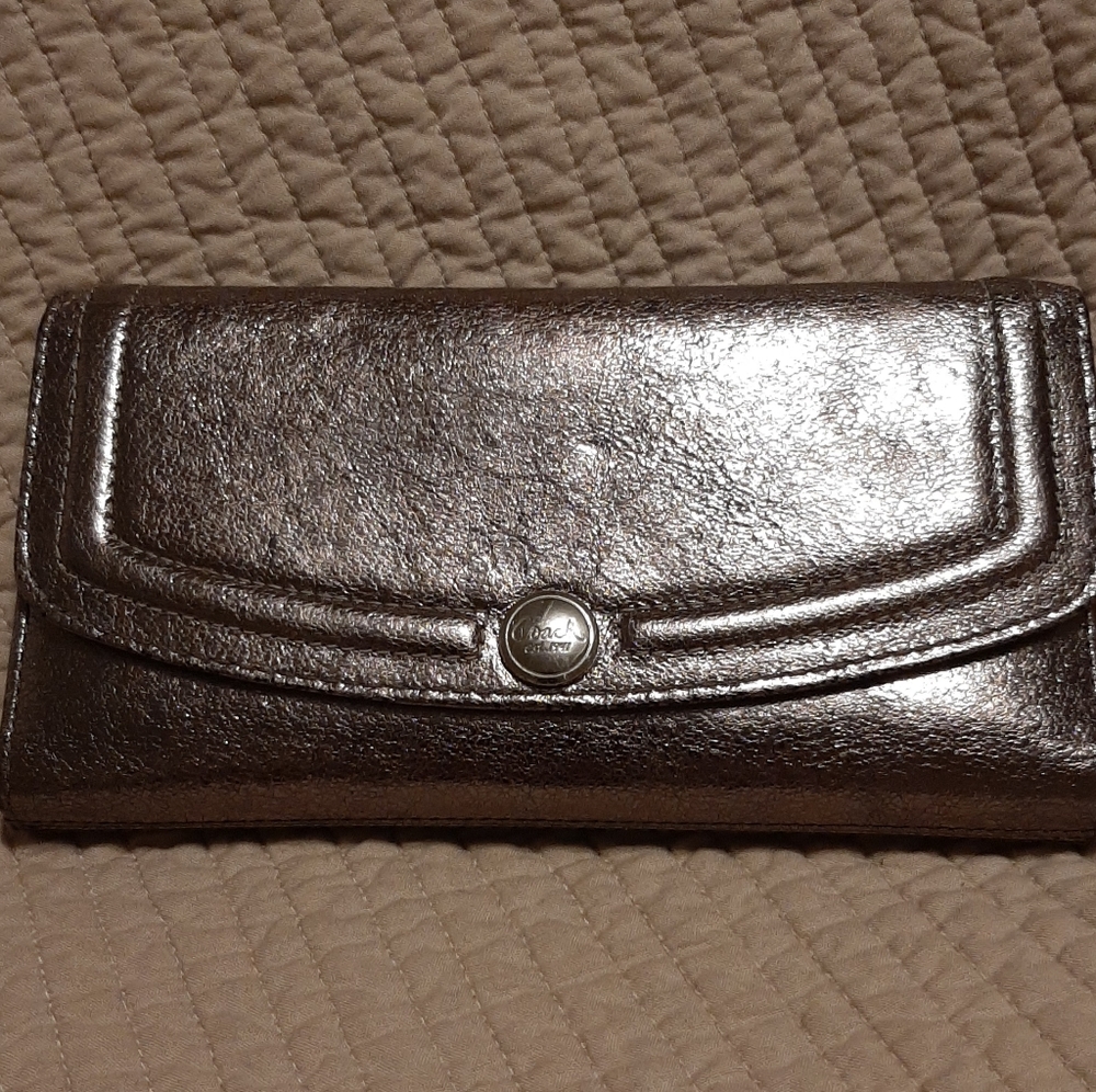 Coach Trifold Wallet With Checkbook Cover